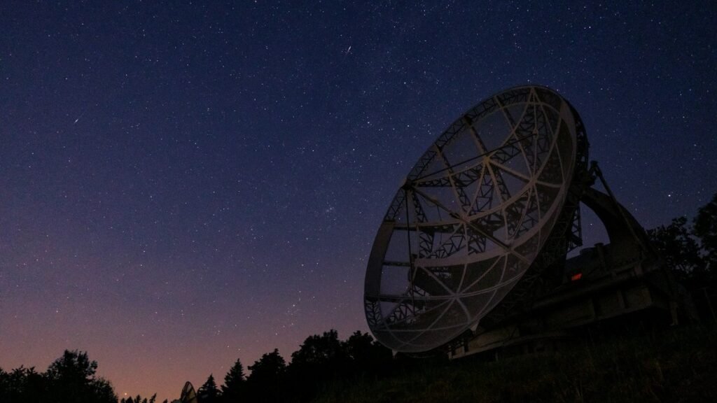 Аксионы и тайна Большого взрыва: новые открытия астрофизиков