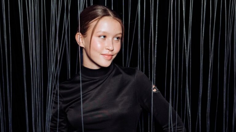 Анна Пересильд в готическом образе поразила поклонников