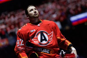 «Автомобилист» победил «Металлург» в КХЛ: подробности матча