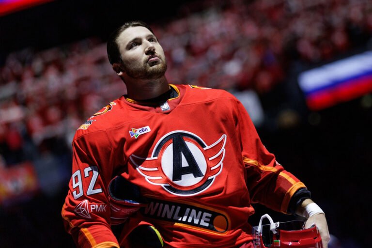 «Автомобилист» победил «Металлург» в КХЛ: подробности матча