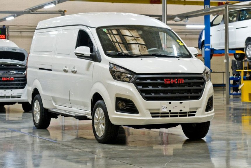 АВТОВАЗ запустил производство SKM М7: подробности о новинке