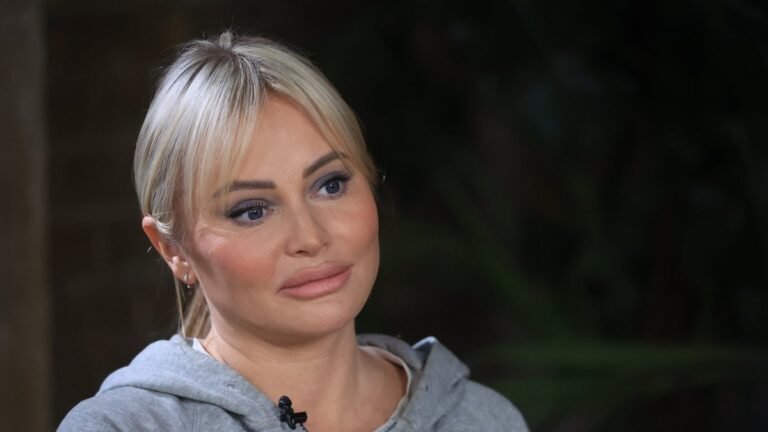 Дана Борисова покинула Россию и улетела во Вьетнам