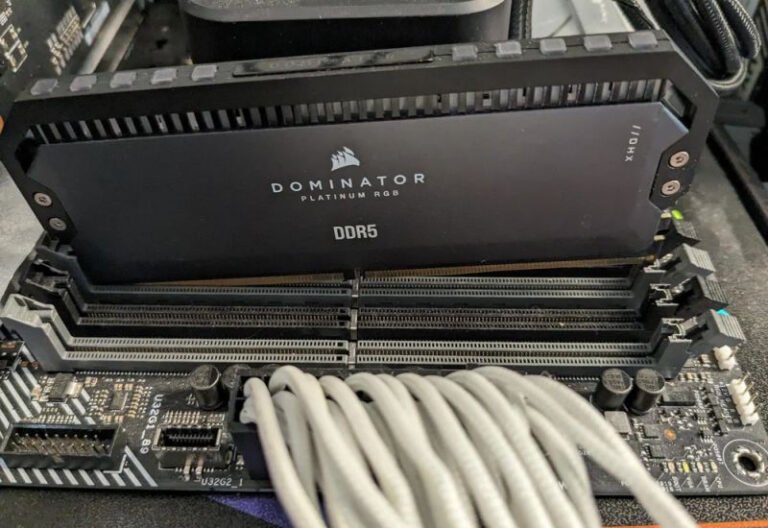 Дефицит памяти из-за ИИ заставляет разработчиков оптимизировать игры