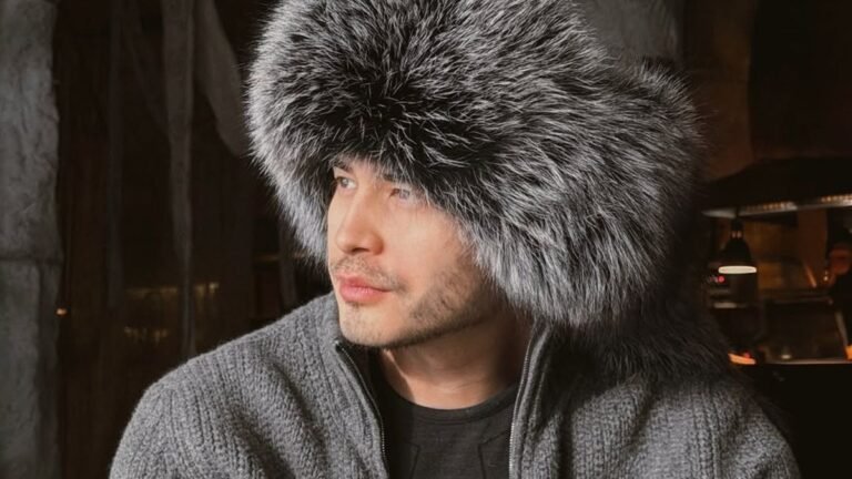 Димаш Адилет вернулся в Казахстан: фото из Алматы