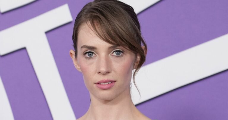 Дочь Умы Турман с мужем появилась на публике после свадьбы