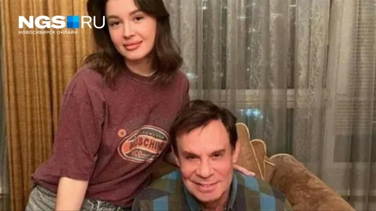 Ефим Шифрин и его молодая спутница: 70-летний юморист поразил публику