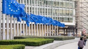 ЕК отложила план запрета импорта нефти из РФ