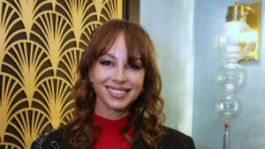 Экс-жена Диброва раскритиковала свое отражение в зеркале