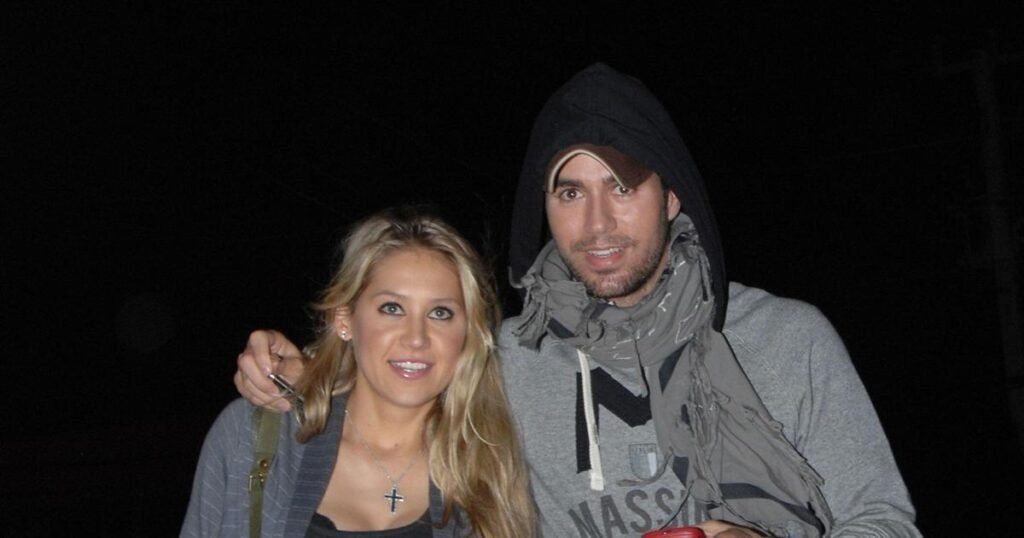 Энрике Иглесиас показал видео с трехмесячным сыном Ромео