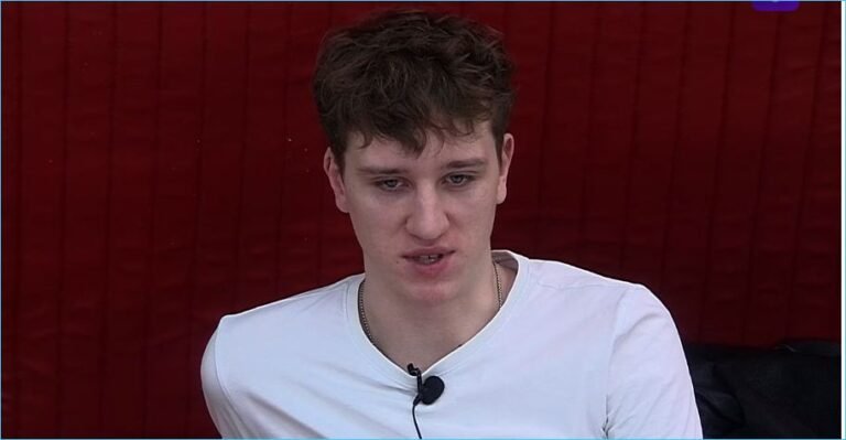 Евгений Сидоров переехал в вип-дом один