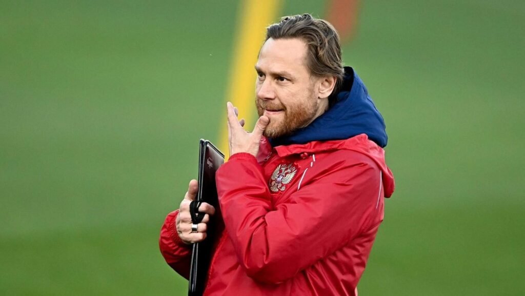 Губерниев раскритиковал Карпина за мат в перерыве матча с Никарагуа