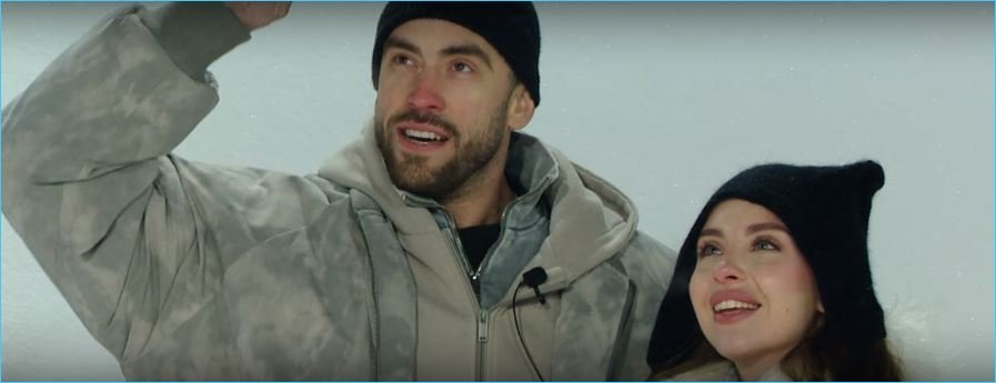 Игорь Григорьев поздравляет женщин с 8 марта в преддверии эфира