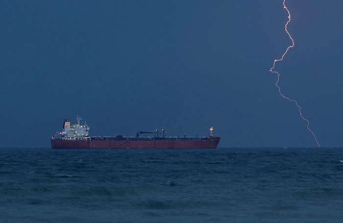 Иран грозит перекрыть Ормузский пролив в ответ на угрозы США