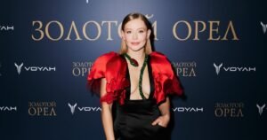 Юлия Пересильд поделилась редкими фото с мамой и дочерьми