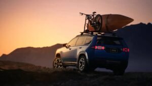 Jeep Cherokee: проблема с задними дверями при разряженном аккумуляторе