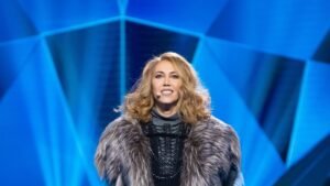 Карина Кокс поделилась редкими фото с повзрослевшими дочерями