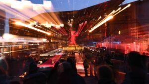 Худрук Берлинале не намерена уходить с поста из-за скандала