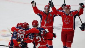 КХЛ плей-офф: ЦСКА и Автомобилист с первых побед
