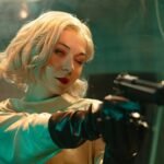 Косплеер Dear Iris стала Грейс Эшкрофт в делюкс-костюмах Resident Evil Requiem