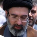 Кто сменит Хаменеи: Моджтаба Хаменеи - главный претендент на пост верховного лидера Ирана