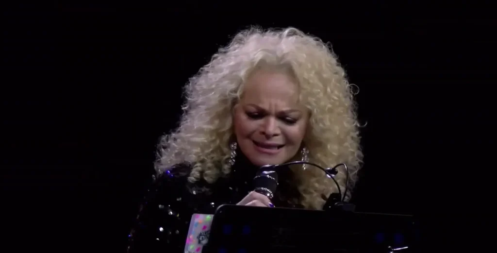 Лариса Долина простила хейтеров после скандала с квартирой