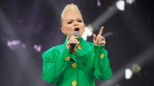 Лариса Долина столкнулась с волной критики после ситуации с квартирой