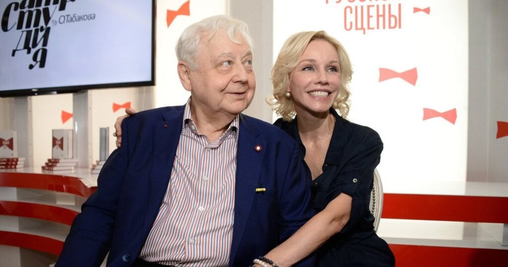 Легендарный Олег Табаков: две семьи, две жены и обида детей