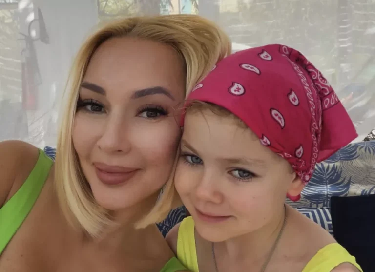 Лера Кудрявцева пожаловалась на холод в Египте и поведение мужа