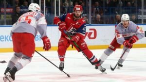 «Локомотив» обыграл «Спартак» в стартовом матче серии Кубка Гагарина