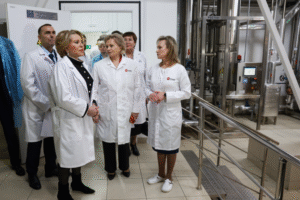 Матвиенко оценила курганский фармкомплекс «Велфарм»