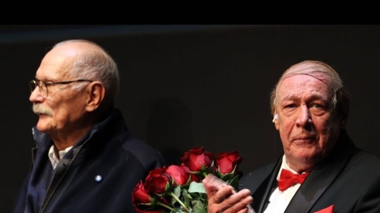 Михаил Ефремов не смог собрать аншлаг на премьерные показы спектакля