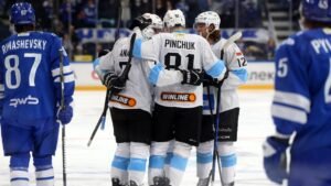 Минское «Динамо» вырывает победу у московского «Динамо» в Кубке Гагарина