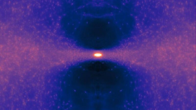 Млечный Путь внутри гигантского 'блинчика' из тёмной материи