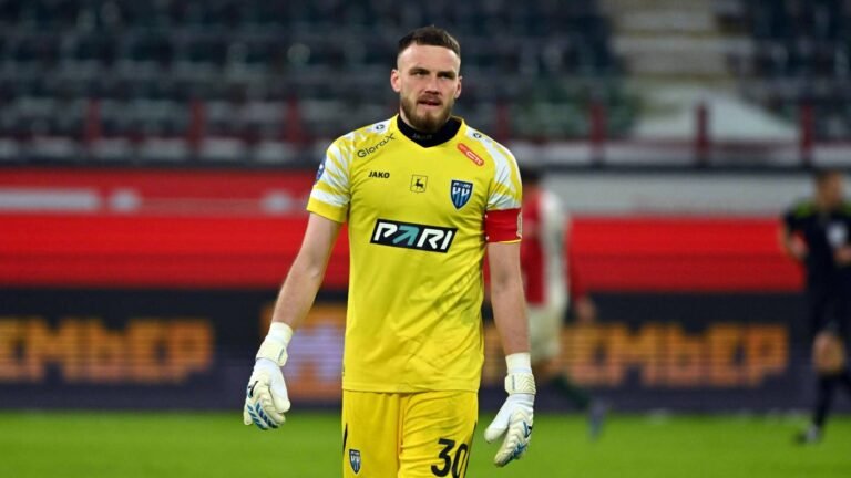 Пари НН обыграл Сочи 2:1 в РПЛ