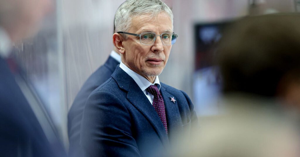 Плющев: ЦСКА тактически переигрывает СКА, а Ларионов критикует стиль