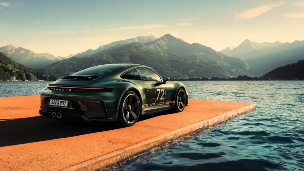 Porsche представил лимитированную версию 911 GT3 90 F.A. за $387 тыс.