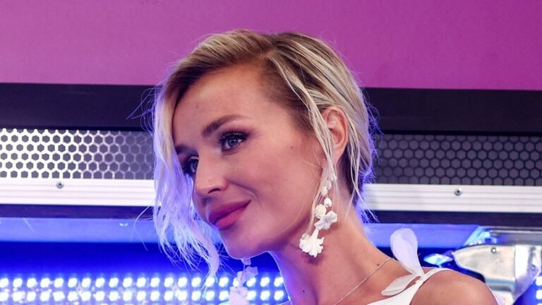 Прибыль бизнеса Полины Гагариной резко упала на 99%