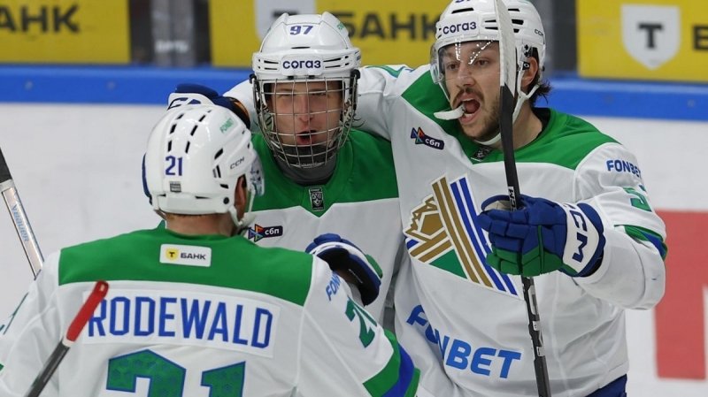 Прогноз на матч «Салават Юлаев» – «Автомобилист»: ставка Владимира Крикунова