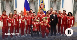 Путин поздравил паралимпийцев с историческим выступлением в Италии