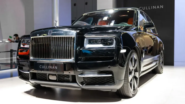 Rolls-Royce раскрывает бестселлеры 2025 года: Cullinan лидирует
