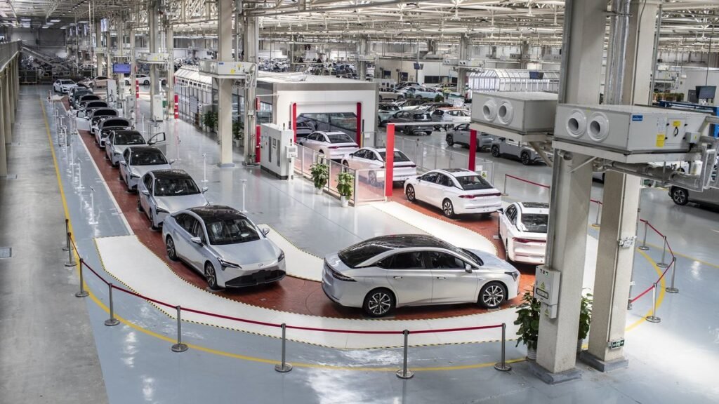 Россия стала лидером по импорту автомобилей из Китая