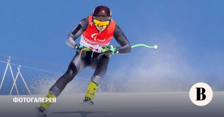 Российские паралимпийцы выступят с флагом на Играх в Италии