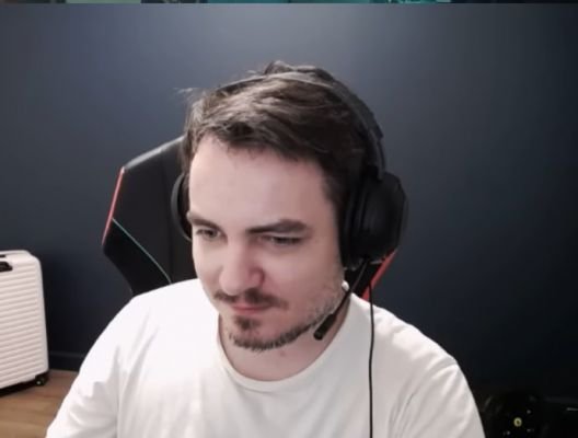 Российский блогер Илья Мэддисон рассказал о борьбе с вирусной пневмонией в США