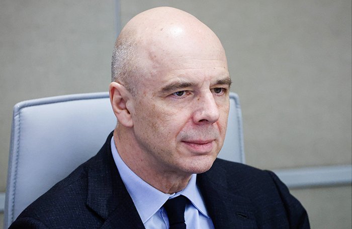 Рубль укрепляется на фоне заявлений Минфина РФ