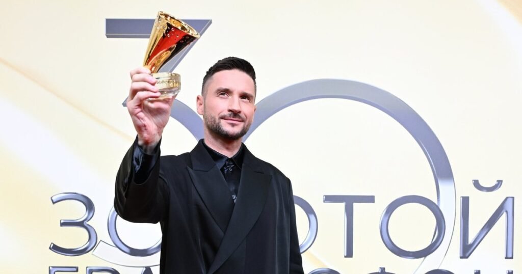 Скандал на шоу «Ну-ка, все вместе! Хором!»: Сергей Лазарев удивил судей