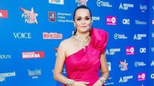 Слава в глубокой депрессии: певица решилась на кардинальные изменения