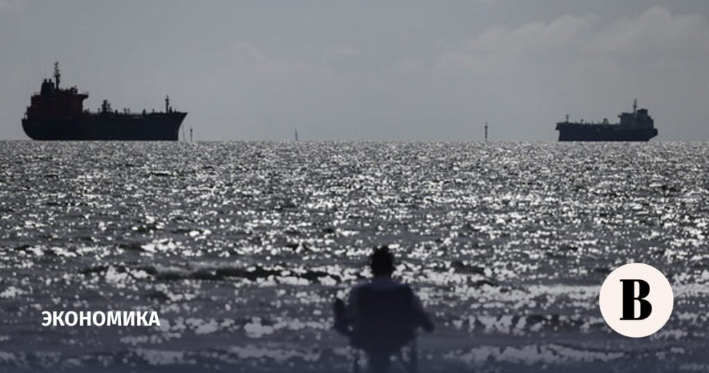 США смягчают санкции на российскую нефть: что это значит