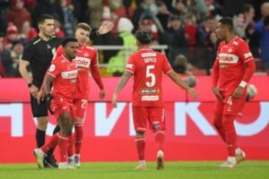 Сумасшедший матч «Спартака» и «Акрона»: семь голов и чудо-пас Барко