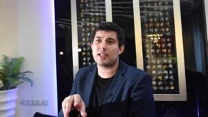 Сын Бари Алибасова ответил на обвинения в избиении молодой жены