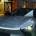 Сын Полины Гагариной за рулем премиального авто